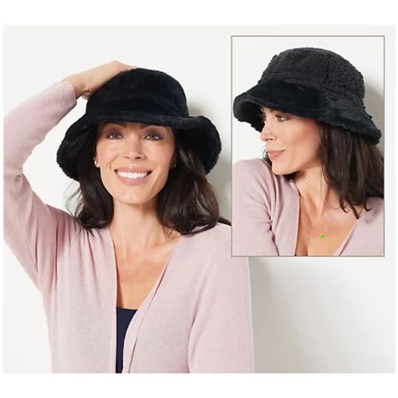 Sprigs Reversible Faux Fur Sherpa Bucket Hat Black Reversible NEW Adjustable - Picture 1 of 5